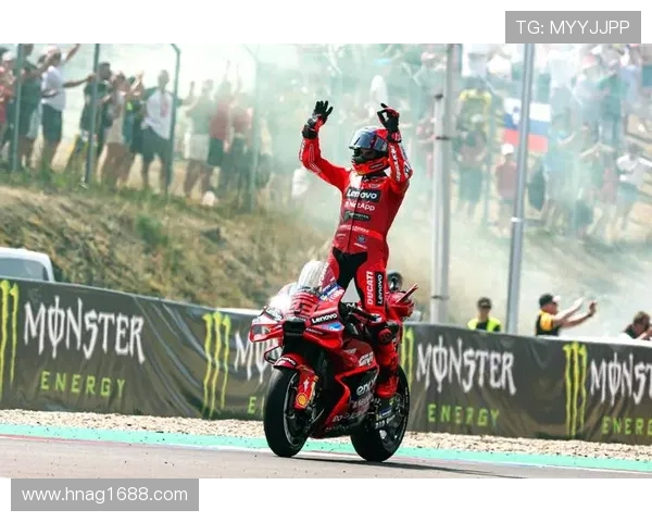 MotoGP赛季激烈角逐意大利大奖赛精彩回顾及选手表现分析