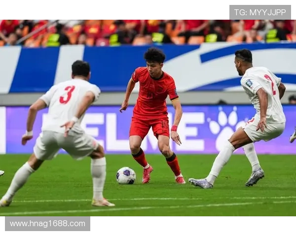 中国足球新星崭露头角 国足迎来崭新希望2026世界杯备战加速推进