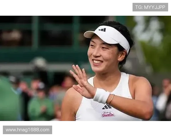 网球赛季精彩纷呈 明星球员争夺年终总决赛席位激战正酣